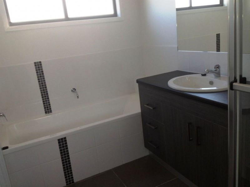 8 Reflection Street, Mackay QLD 4740