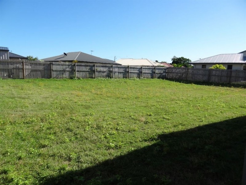 3 Armstrong Court, Marian QLD 4753