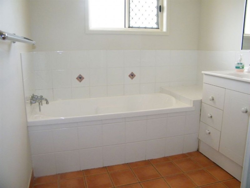 24 Nadina Street, Beaconsfield QLD 4740