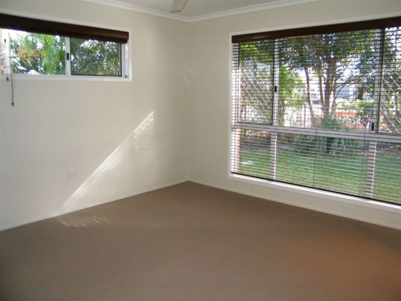 15 Bridge Road, East Mackay QLD 4740