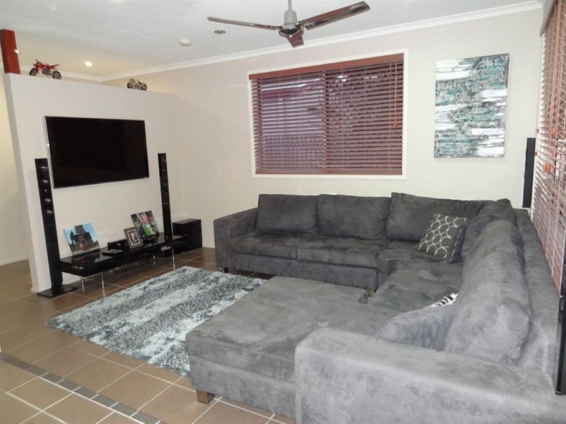 318 Bedford Road, Andergrove QLD 4740