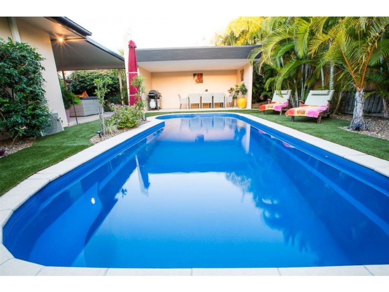 8 Turtle Place, Blacks Beach QLD 4740