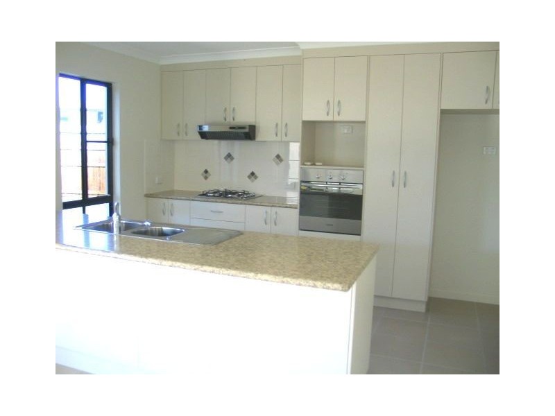 77 Pacific Drive, Blacks Beach QLD 4740