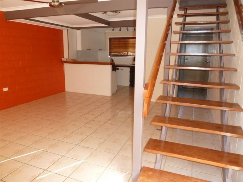 2/6 Wentford Street, Mackay QLD 4740