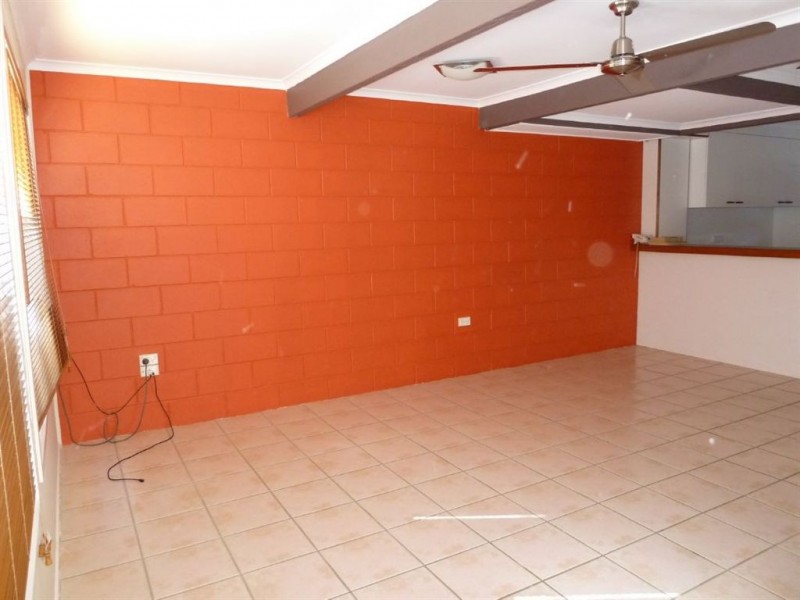 2/6 Wentford Street, Mackay QLD 4740