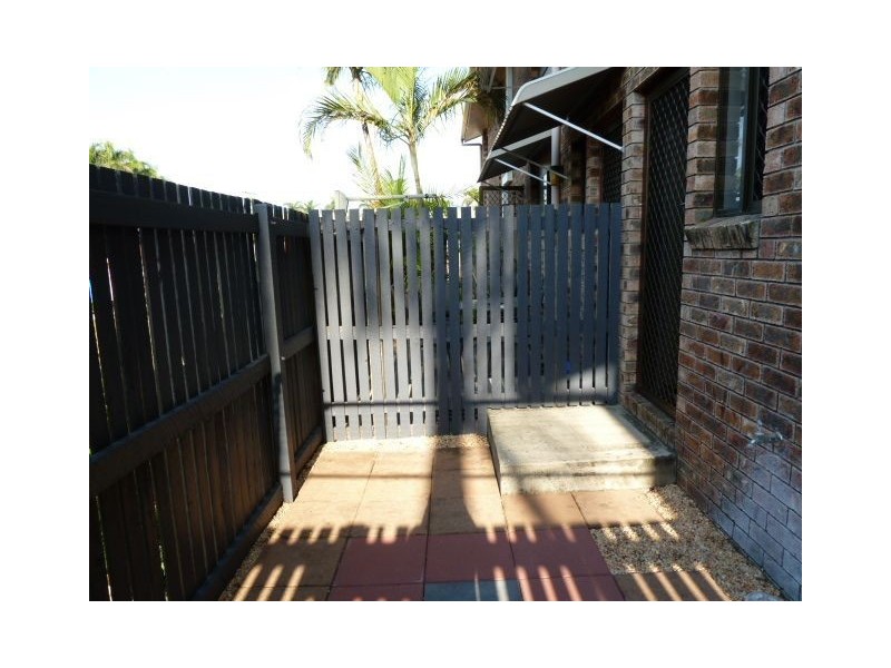 2/6 Wentford Street, Mackay QLD 4740