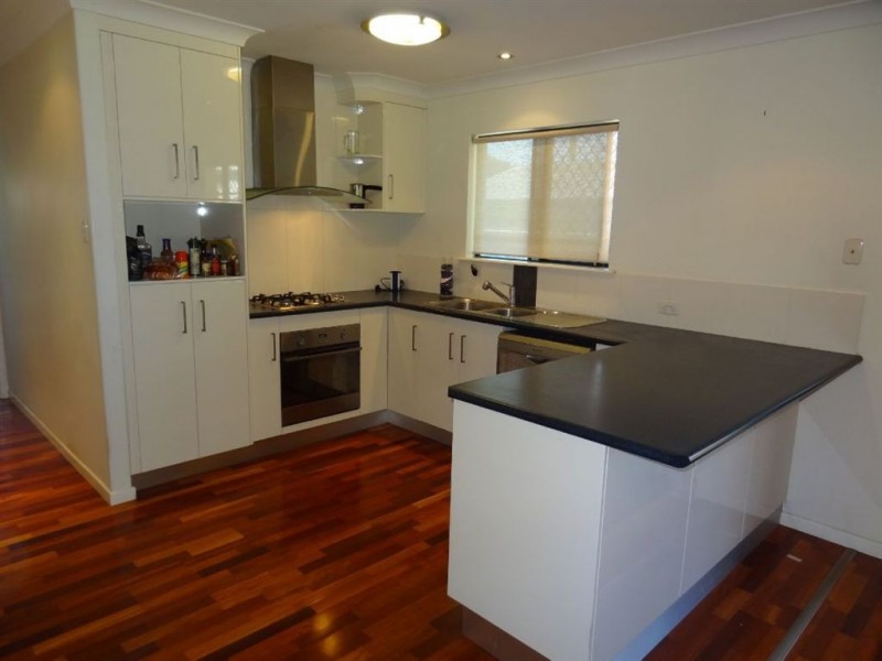 21 Churchill Avenue, Ooralea QLD 4740