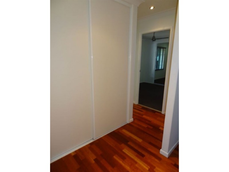 21 Churchill Avenue, Ooralea QLD 4740