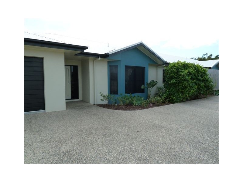 1/13 Bilgola Place, Blacks Beach QLD 4740