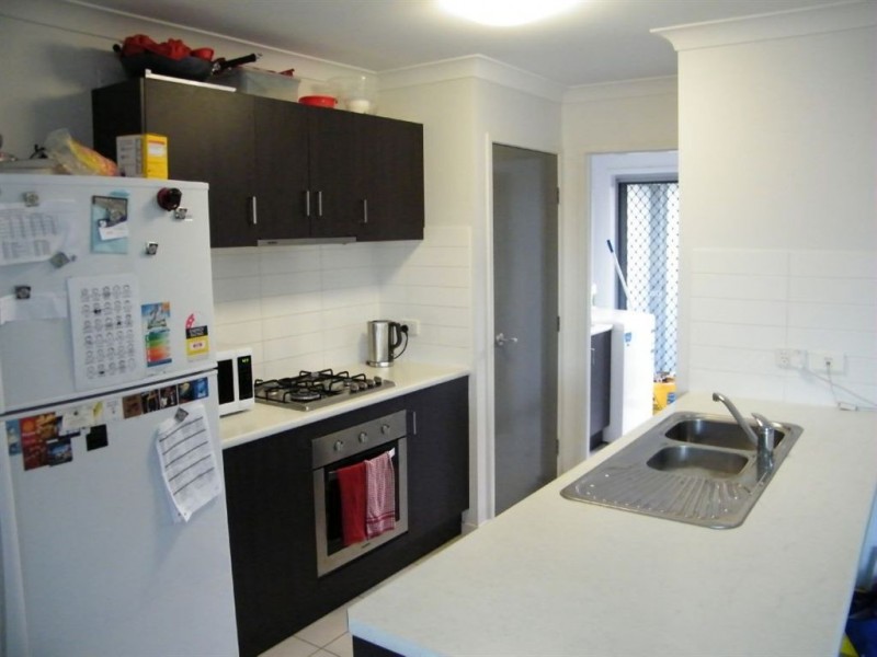 16 Ashton Place, Ooralea QLD 4740