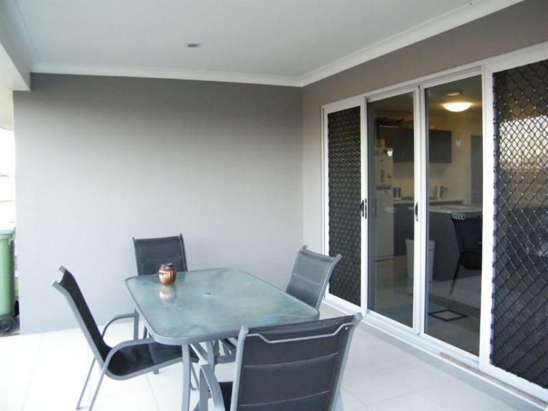 16 Ashton Place, Ooralea QLD 4740