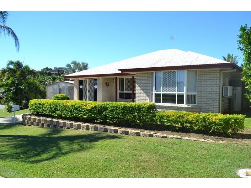 17 Botha Street, Blacks Beach QLD 4740