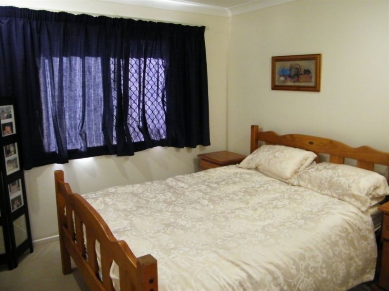 9 Woodroffe Place, Glenella QLD 4740
