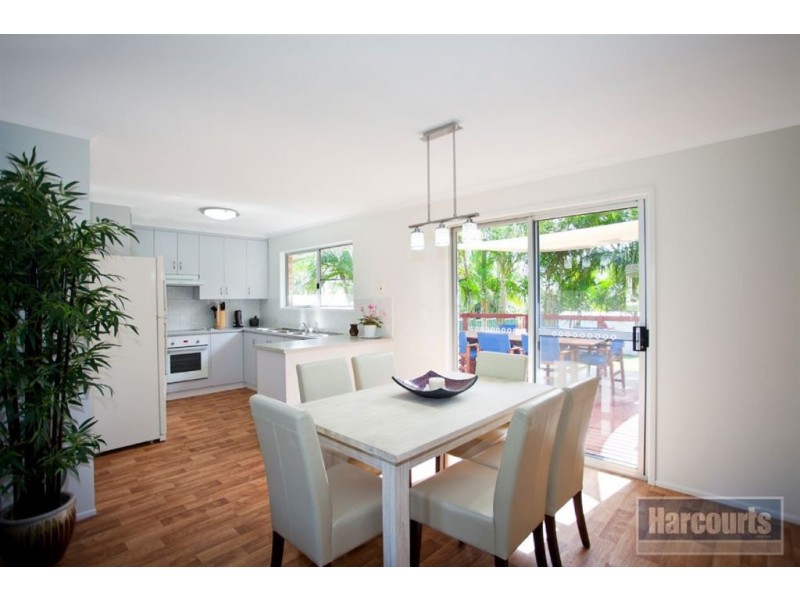 11 Grevillea Drive, Glenella QLD 4740