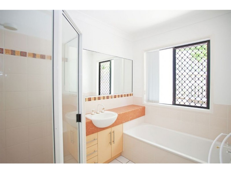 5 Egan Street, Blacks Beach QLD 4740