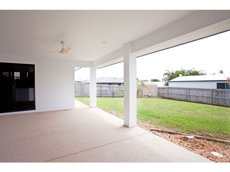 5 Egan Street, Blacks Beach QLD 4740