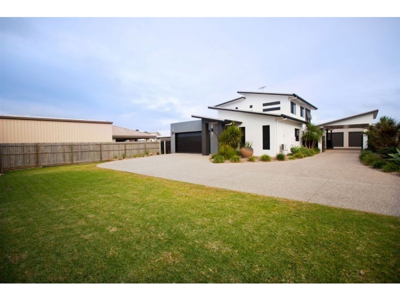 5 Woodroffe Place, Glenella QLD 4740