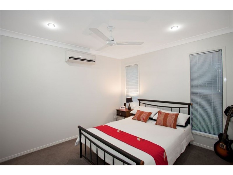 5 Woodroffe Place, Glenella QLD 4740