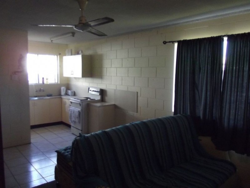 15/11 Porter Street, Mackay QLD 4740