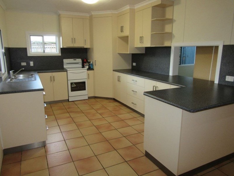 210 Bedford Road, Andergrove QLD 4740