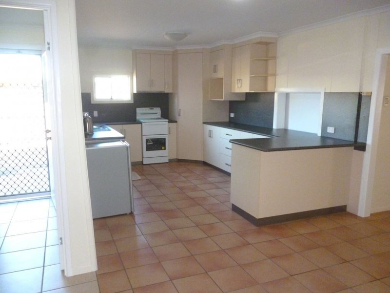 210 Bedford Road, Andergrove QLD 4740