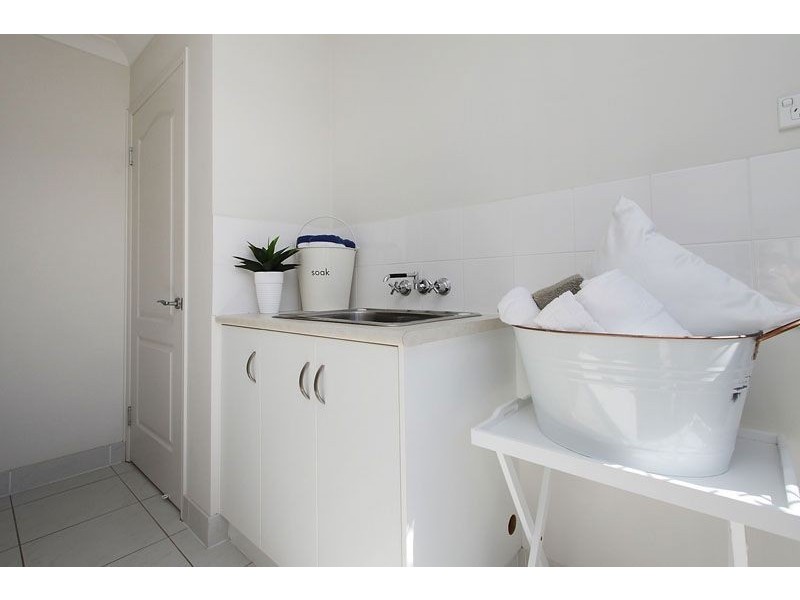 13 Monash Way, Ooralea QLD 4740