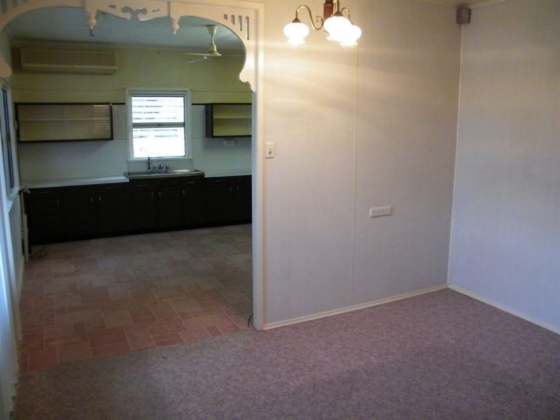 8 Donaldson Street, West Mackay QLD 4740