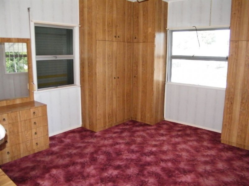 8 Donaldson Street, West Mackay QLD 4740