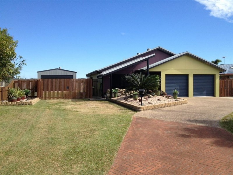 12 Culloden Place, Beaconsfield QLD 4740