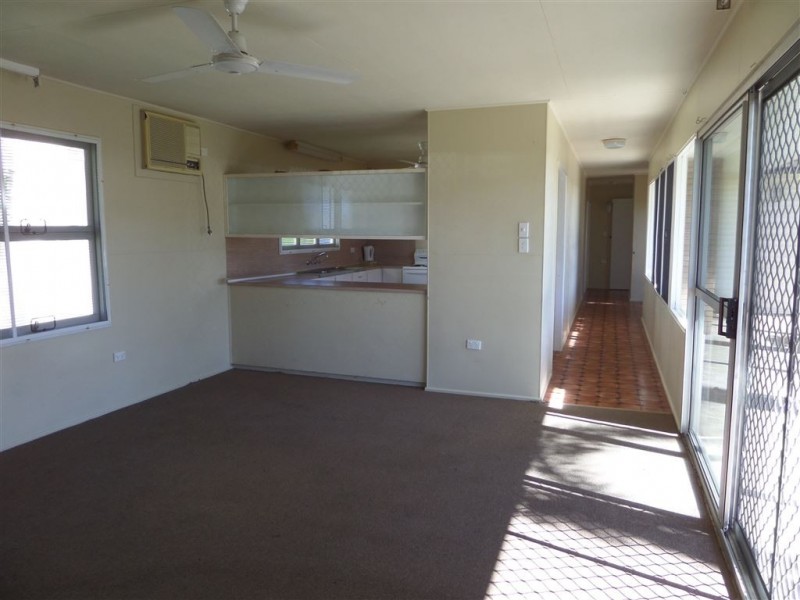 30a Brisbane St, South Mackay QLD 4740
