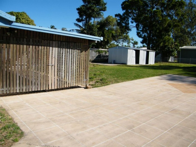 3 Banksia Avenue, Andergrove QLD 4740