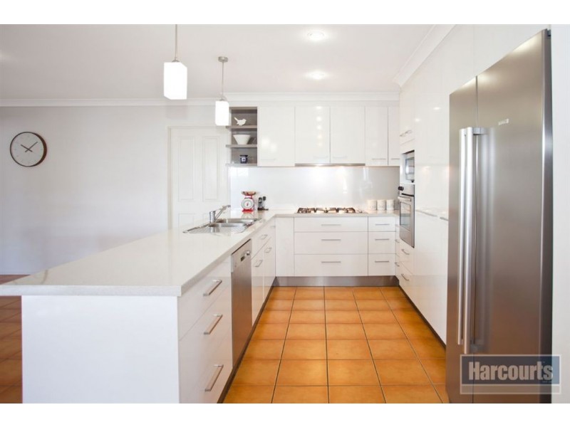 1a Eulbertie Ave, Eimeo QLD 4740