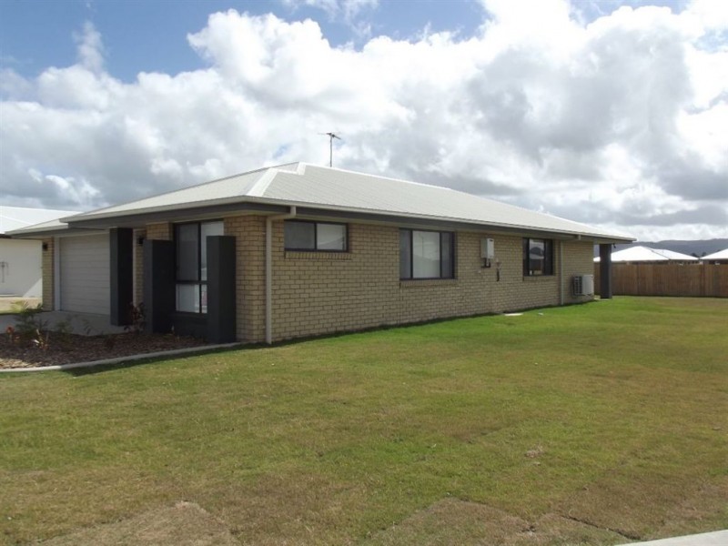 12 Isobel Avenue, Mirani QLD 4754