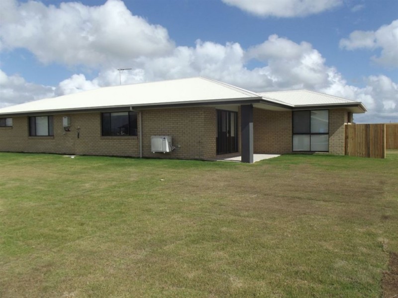 12 Isobel Avenue, Mirani QLD 4754