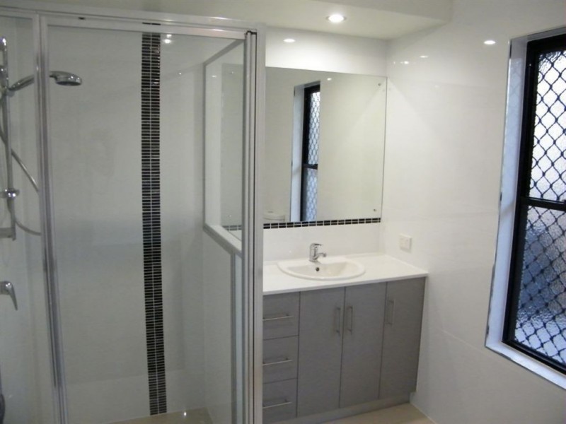 6 Bensara Court, Beaconsfield QLD 4740