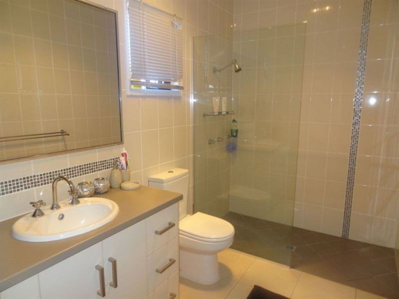 9 Eileen Street, Walkerston QLD 4751