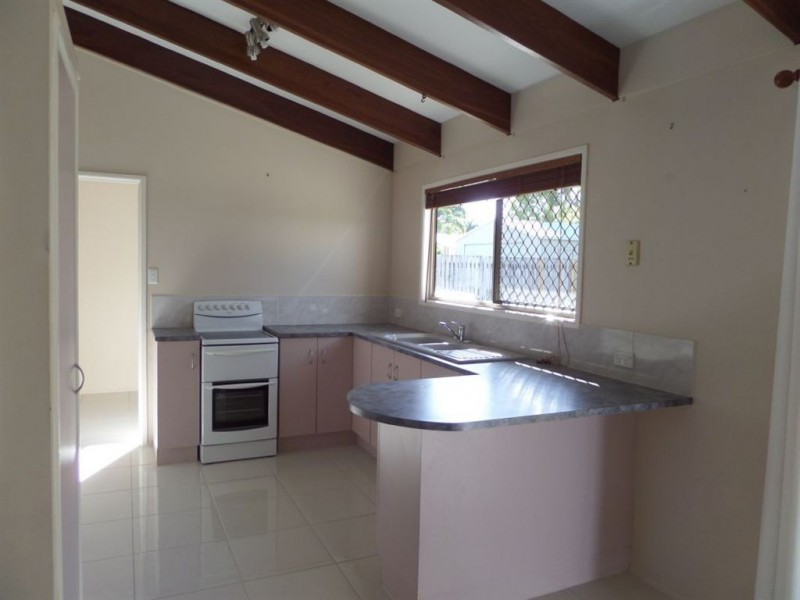 8 Shane Court, Andergrove QLD 4740