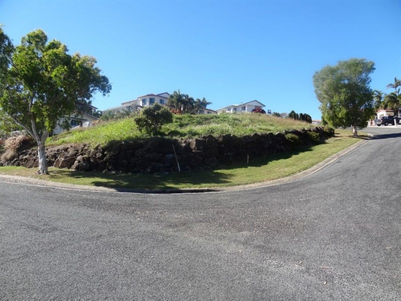 1 Rainbow Crescent, Blacks Beach QLD 4740
