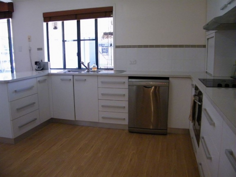 5 Hokins Court, Glenella QLD 4740