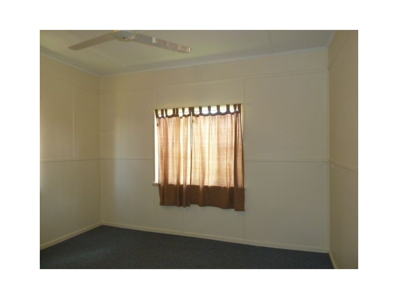 10 Thornber Street, North Mackay QLD 4740