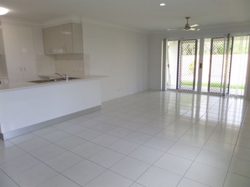 26 Warilla View, Blacks Beach QLD 4740