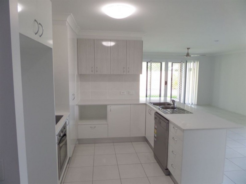 26 Warilla View, Blacks Beach QLD 4740