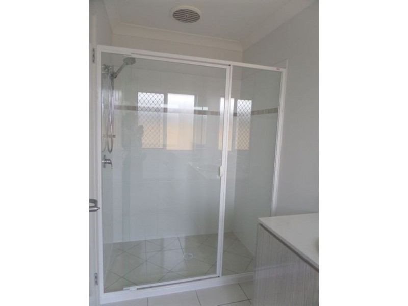 26 Warilla View, Blacks Beach QLD 4740