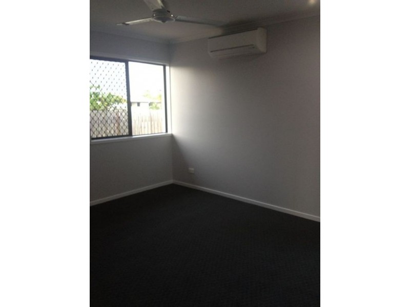 2/74 Rasmussen Avenue, Hay Point QLD 4740