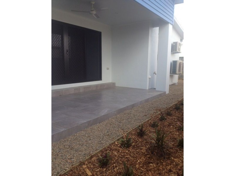 2/74 Rasmussen Avenue, Hay Point QLD 4740