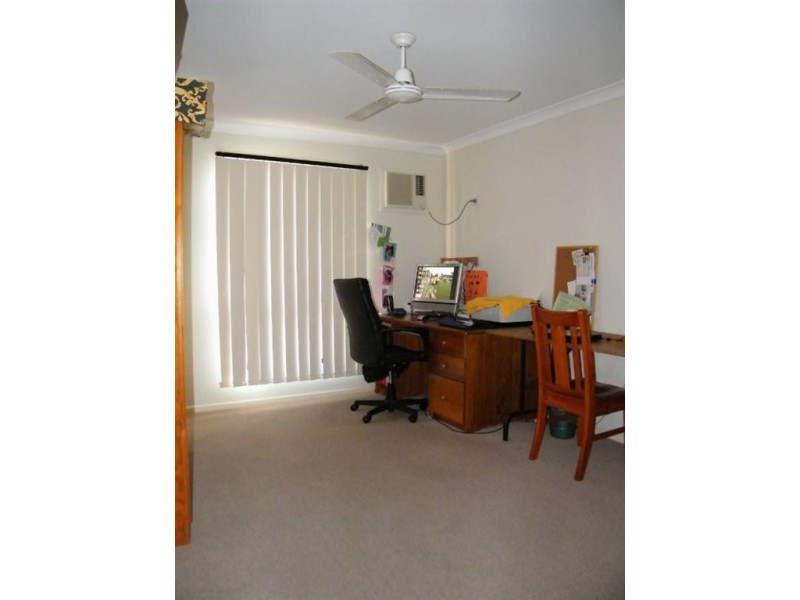 16 Reef Parade, East Mackay QLD 4740