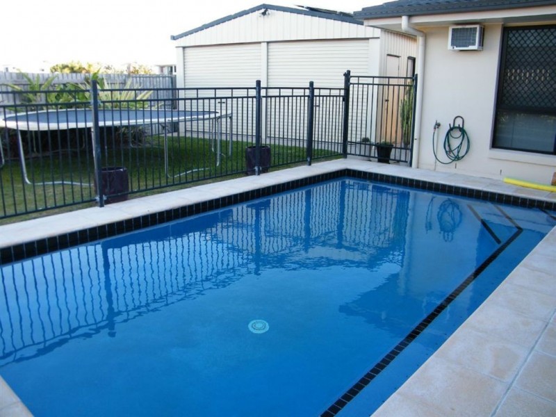 16 Reef Parade, East Mackay QLD 4740