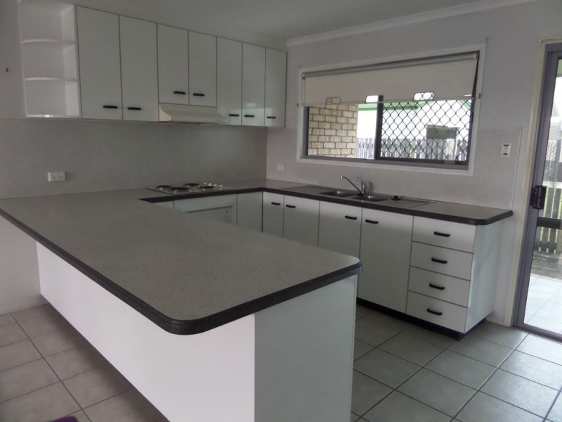 2/379 Shakespeare Street, Mackay QLD 4740