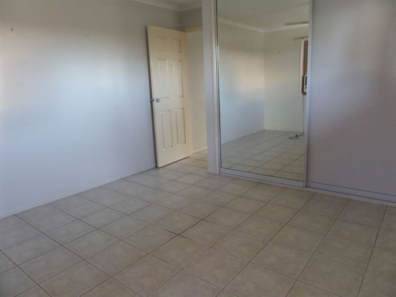 2/379 Shakespeare Street, Mackay QLD 4740