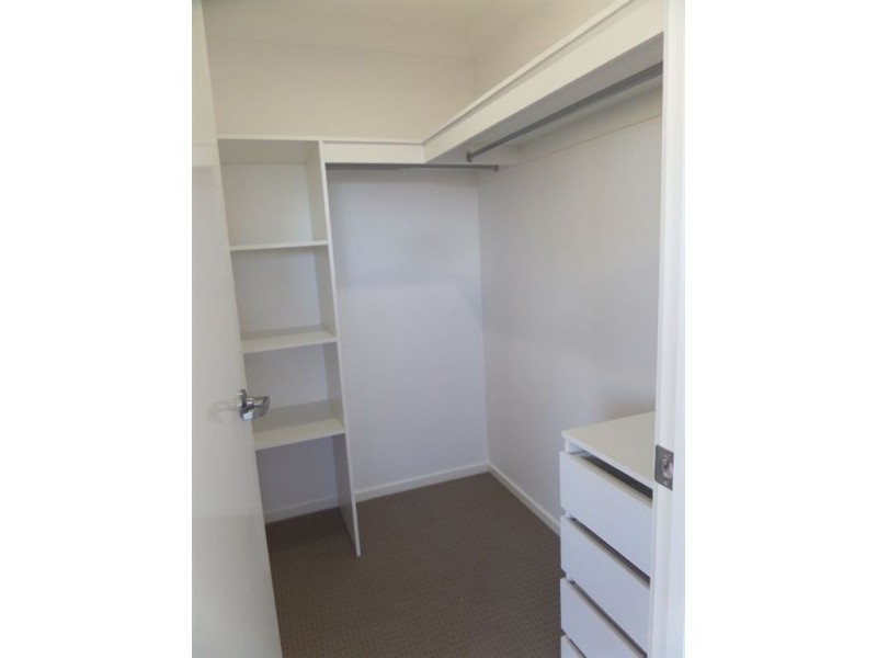 10 Roseville Street, Andergrove QLD 4740